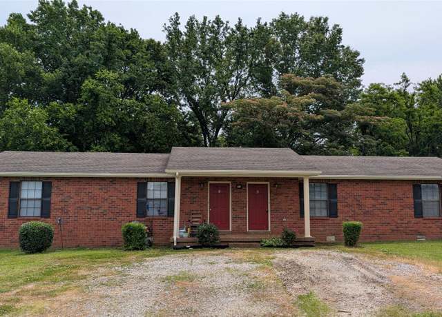 Property at 102 Gayla Ct, Portland, TN 37148, 4 beds, 2 baths