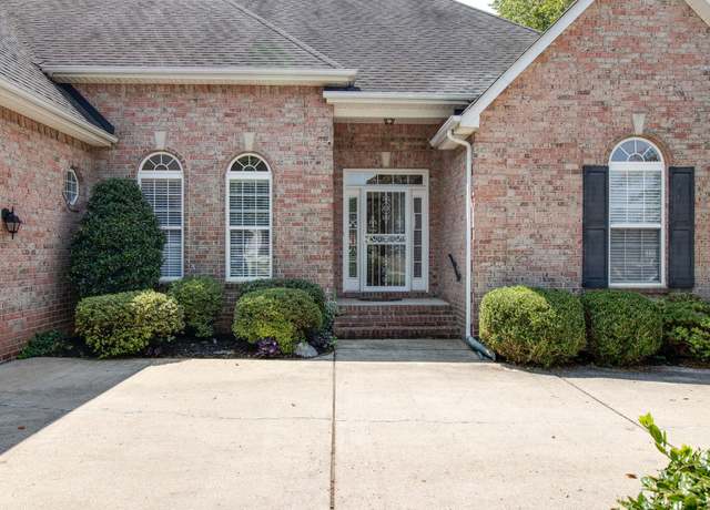Property at 354 Sayre Ln, Murfreesboro, TN 37127, 3 beds, 2.5 baths