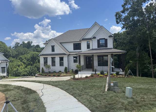 Property at 248 Scarsdale Dr N, Hendersonville, TN 37075, 7 beds, 5.5 baths