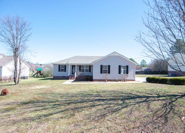 Property at 77 Providence Rd, Shelbyville, TN 37160, 3 beds, 2 baths