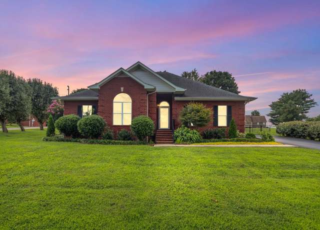 Property at 1142 Lakes Edge Dr, Murfreesboro, TN 37130, 3 beds, 2 baths