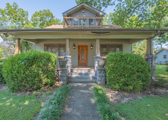 Property at 415 E Lincoln St, Tullahoma, TN 37388, 2 beds, 2 baths