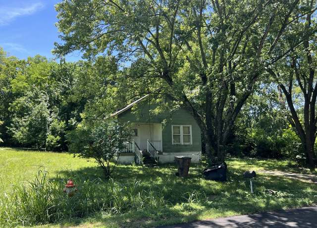 Property at 716 Gillock St, Nashville, TN 37216, 2 beds, 1 bath
