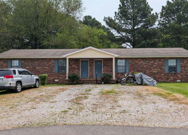 Property at 108 Gayla Ct, Portland, TN 37148, 4 beds, 2 baths