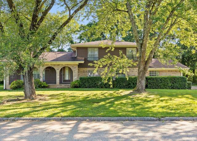Property at 999 Wyndsor Dr, Hixson, TN 37343, 4 beds, 2.5 baths