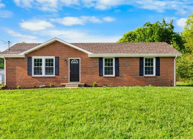 Property at 517 Overton Dr, Clarksville, TN 37042, 4 beds, 2 baths