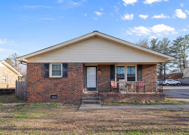 Property at 710 E Northfield Blvd, Murfreesboro, TN 37130, 4 beds, 2 baths