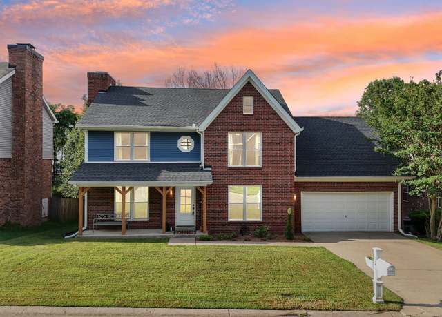 Property at 121 La View Rd, Hendersonville, TN 37075, 3 beds, 2.5 baths