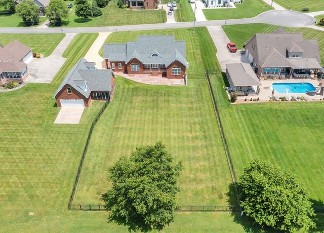 Property at 76 Grace Haven Ct, Hillsboro, TN 37342, 3 beds, 2.5 baths