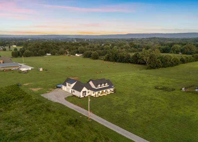 Property at 426 Maple Bend Rd, Winchester, TN 37398, 4 beds, 2.5 baths