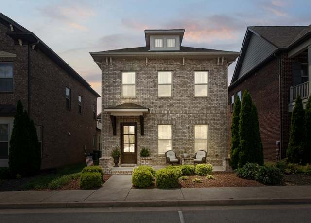 Property at 151 Benjamin Ln, Hendersonville, TN 37075, 3 beds, 2.5 baths