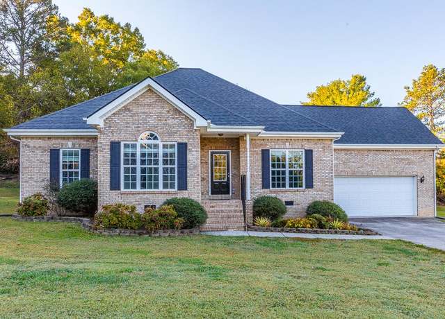 Property at 1006 Haven Dr NE, Dalton, GA 30721, 3 beds, 2 baths