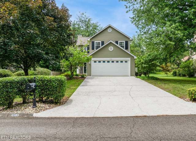 Property at 1446 Halifax Rd, Knoxville, TN 37922, 3 beds, 2.5 baths