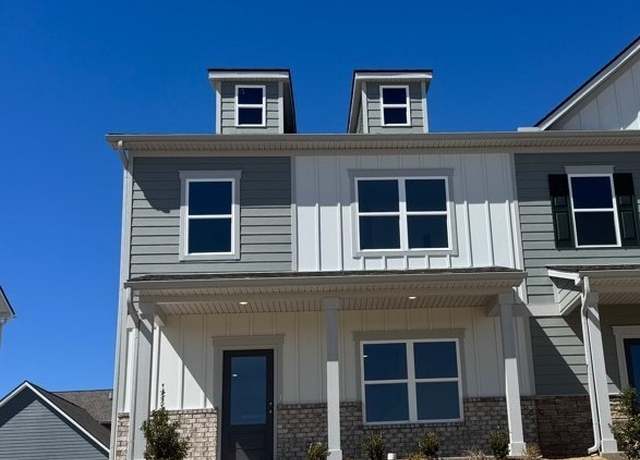 Property at 330 Canonbury Dr, Lebanon, TN 37087, 3 beds, 2.5 baths