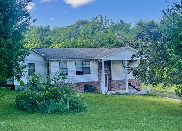 Property at 614 Shoemaker St, Athens, TN 37303, 3 beds, 2 baths