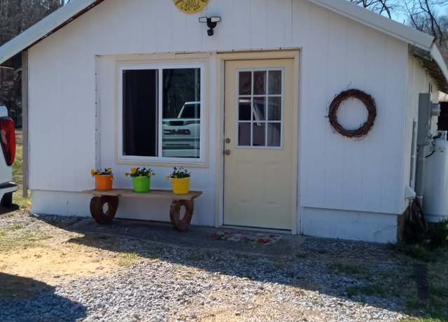 Property at 3804 Highway 49, Dover, TN 37058, 1 bed, 1 bath