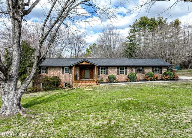 Property at 104 Walden Cir, Maryville, TN 37803, 4 beds, 3 baths
