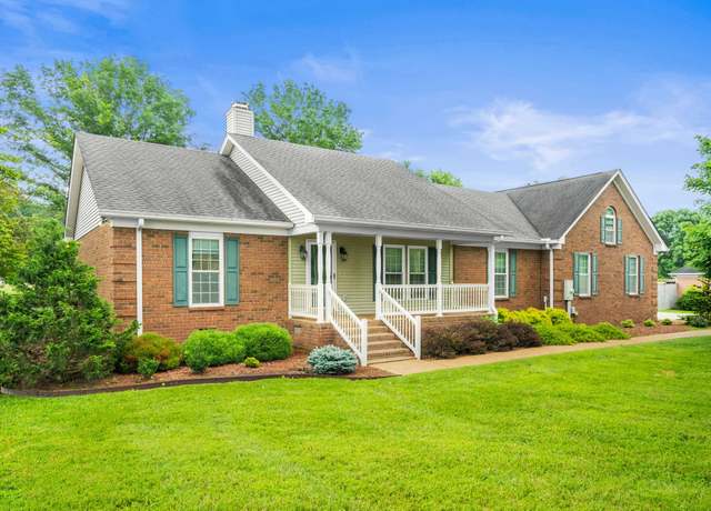 Property at 121 Biggs Rd, Cottontown, TN 37048, 3 beds, 3 baths