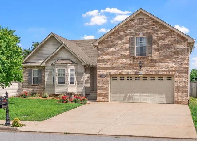 Property at 1021 Glenhurst Way, Clarksville, TN 37040, 3 beds, 2 baths