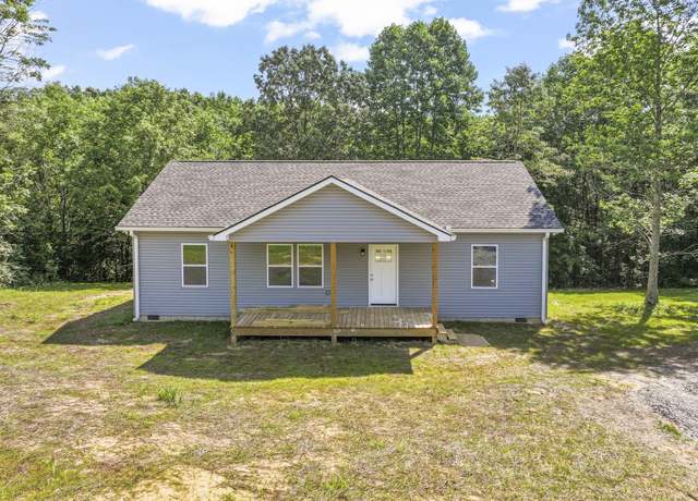 Property at 6016 Gray Fox Ln, Nunnelly, TN 37137, 3 beds, 2 baths