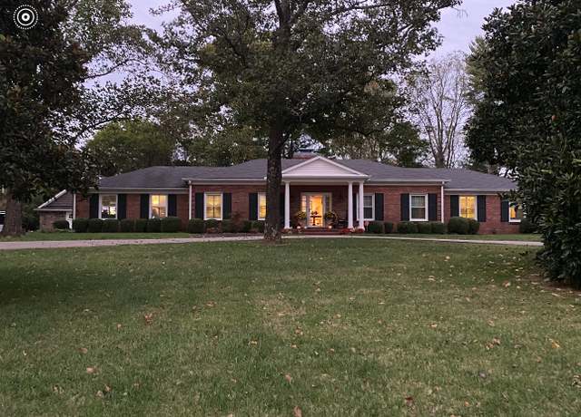 Property at 311 Minerva Dr, Murfreesboro, TN 37130, 3 beds, 3 baths