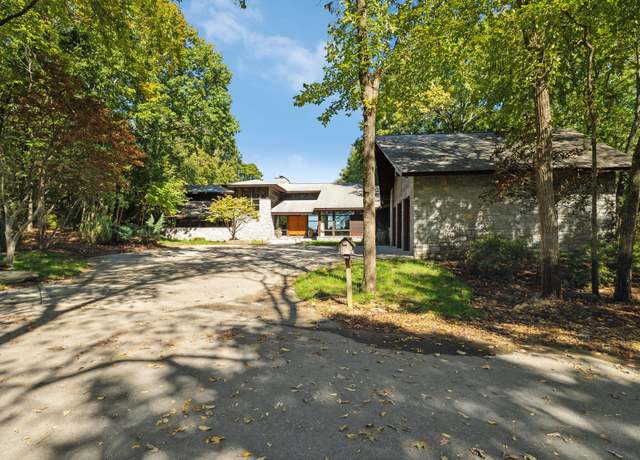 Property at 109 Jocelyn Hills Dr, Nashville, TN 37205, 4 beds, 5.5 baths