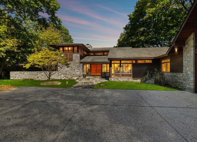 Property at 109 Jocelyn Hills Dr, Nashville, TN 37205, 4 beds, 5.5 baths
