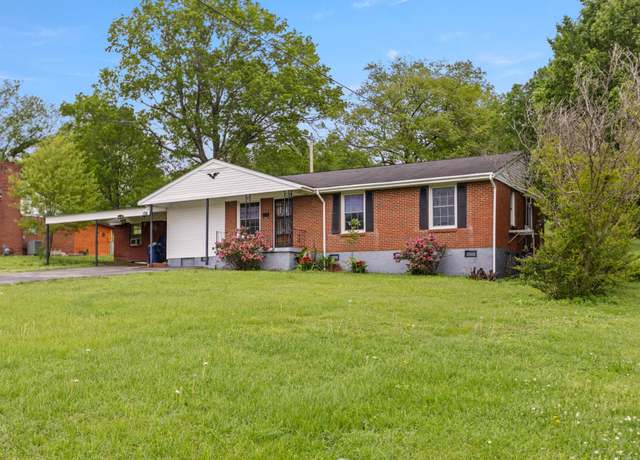 Property at 702 1st Ave, Mount Pleasant, TN 38474, 3 beds, 2.5 baths