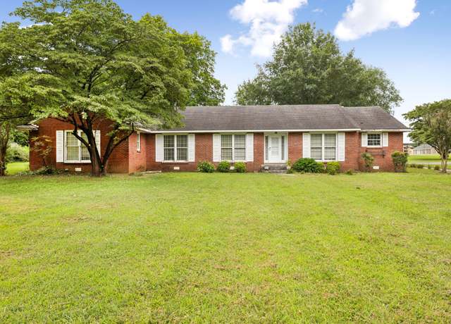 Property at 1700 E Main St, Murfreesboro, TN 37130, 4 beds, 2 baths