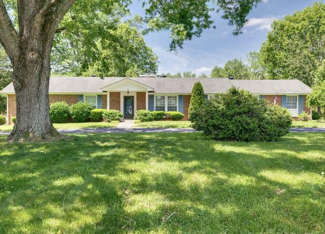 Property at 118 Richview Rd, Clarksville, TN 37043, 3 beds, 2 baths