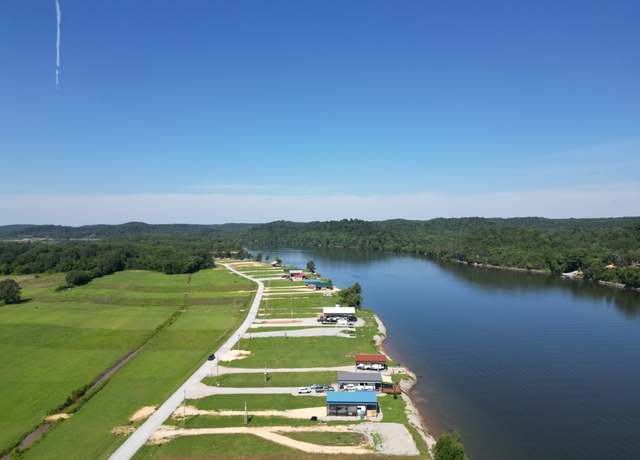 Property at 88 River Front Dr S, Clifton, TN 38425