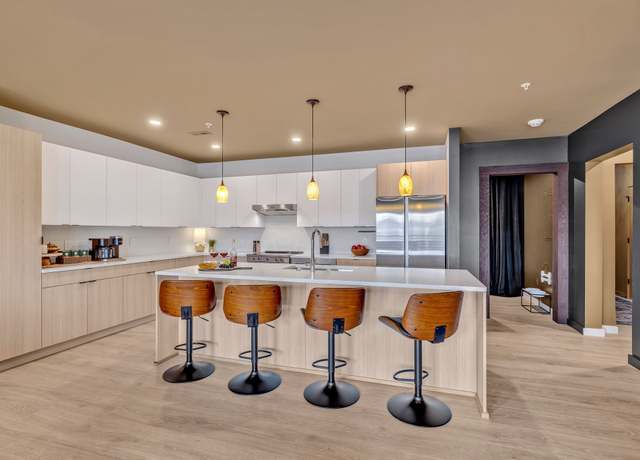Property at 635 7th Ave S #211, Nashville, TN 37203, 4 beds, 3.5 baths