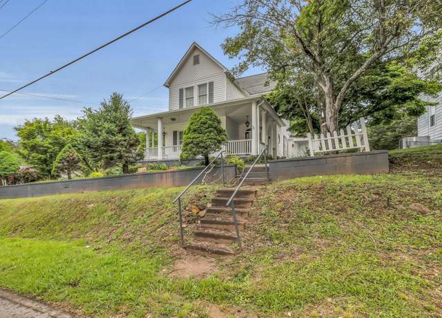 Property at 253 Main St, Ducktown, TN 37326, 4 beds, 3 baths