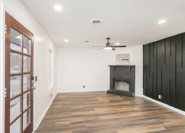 Property at 801 Charlie Pl, Nashville, TN 37207, 3 beds, 2 baths