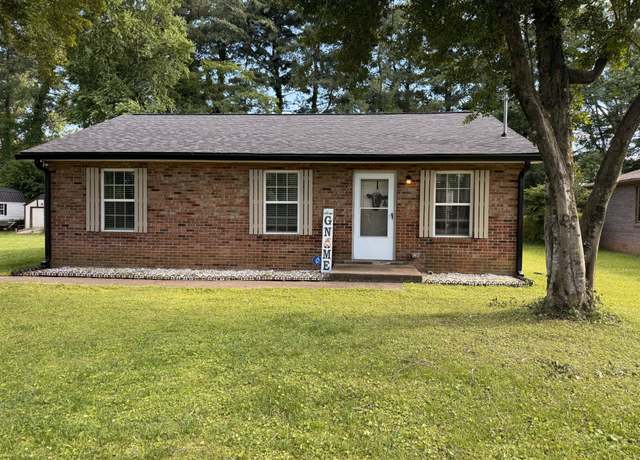 Property at 710 Johnson St, Murfreesboro, TN 37130, 3 beds, 1.5 baths