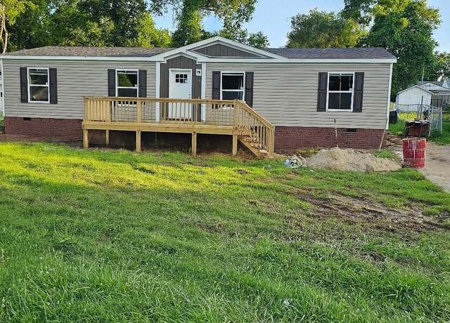 Property at 286 Morton Ave, Gallatin, TN 37066, 3 beds, 2 baths