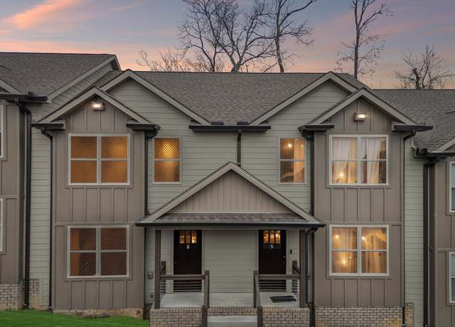 Property at 122 W Broad St, Smithville, TN 37166, 12 beds, 8 baths