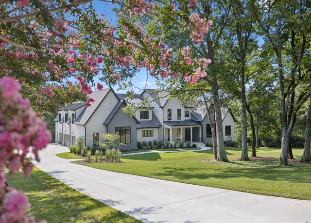 Property at 4530 Everett Dr, Nashville, TN 37215, 6 beds, 8.5 baths