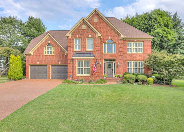 Property at 213 Jaclyn Ct, Franklin, TN 37064, 3 beds, 2.5 baths