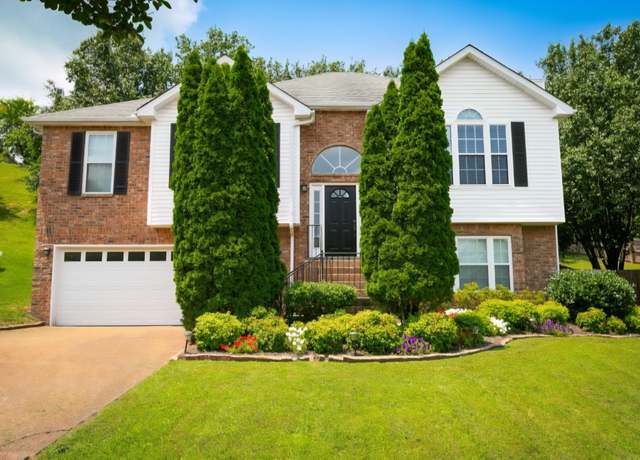 Property at 319 Freedom Dr, Franklin, TN 37067, 4 beds, 2.5 baths