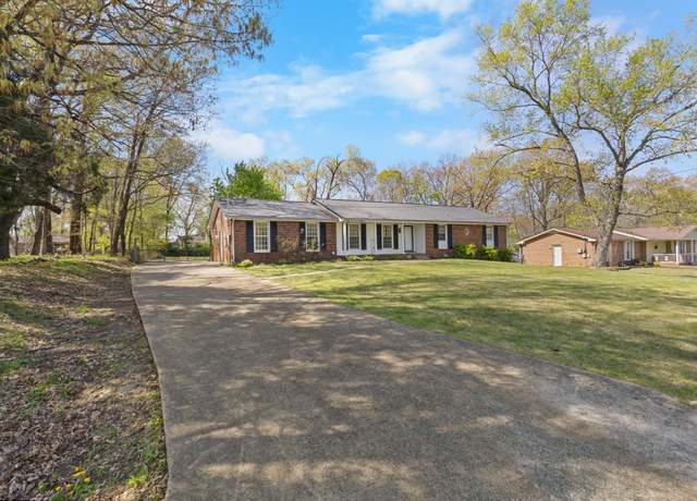 Property at 648 Bunker Hill Rd, Clarksville, TN 37042, 4 beds, 2 baths