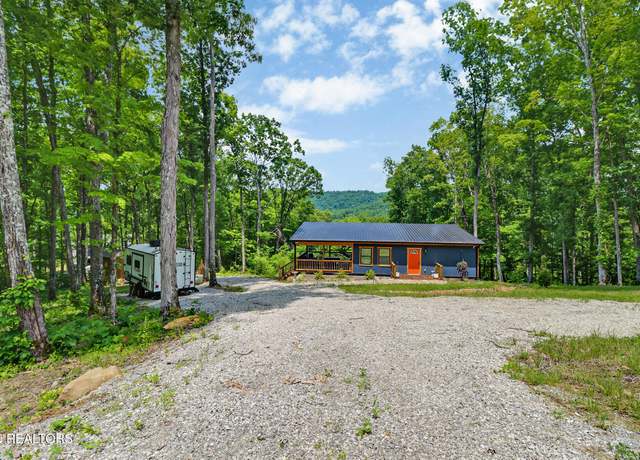 Property at 3205 Apache Rd, Jamestown, TN 38556, 1 bed, 1 bath
