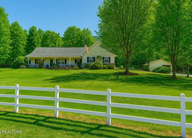 Property at 3403 Sugar Camp Circle Cir, Sevierville, TN 37862, 3 beds, 2 baths