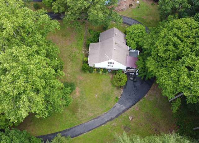 Property at 631 Mag a Mor Dr, Lafayette, TN 37083, 3 beds, 2 baths