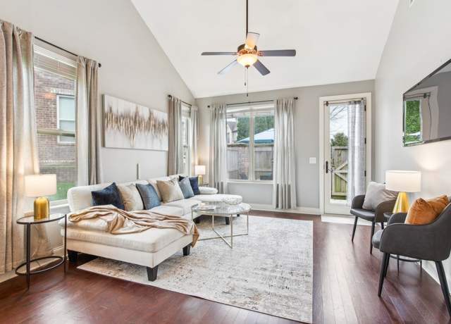 Property at 2021 Bungalow Dr, Thompsons Station, TN 37179, 3 beds, 2.5 baths