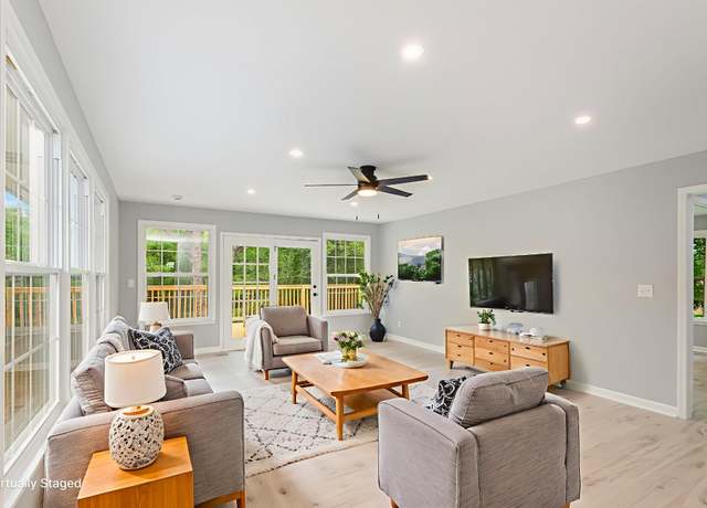Property at 513 Vinson Dr, Nashville, TN 37217, 4 beds, 2 baths
