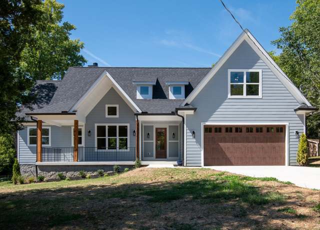 Property at 2033 Graceland Dr, Goodlettsville, TN 37072, 4 beds, 3.5 baths