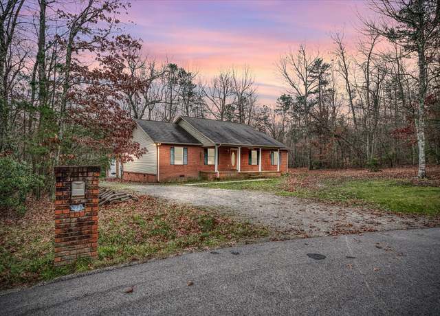 Property at 13 Down Pl, Monterey, TN 38574, 3 beds, 2 baths
