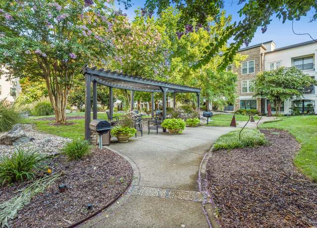 Property at 2600 Hillsboro Pike #226, Nashville, TN 37212, 1 bed, 1 bath