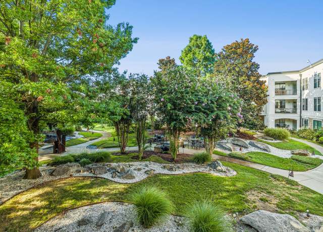 Property at 2600 Hillsboro Pike #226, Nashville, TN 37212, 1 bed, 1 bath